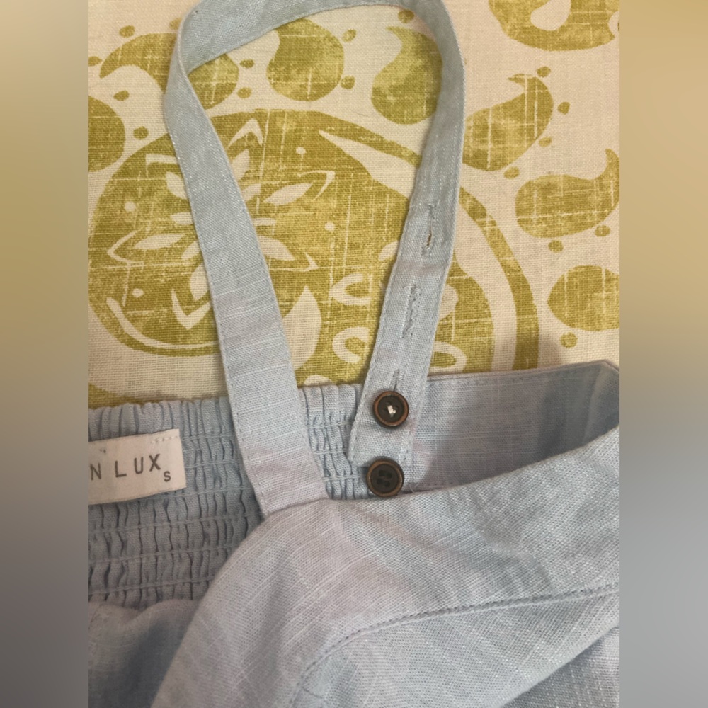 Linen Lux Sleeveless Top - Picture 4 of 5